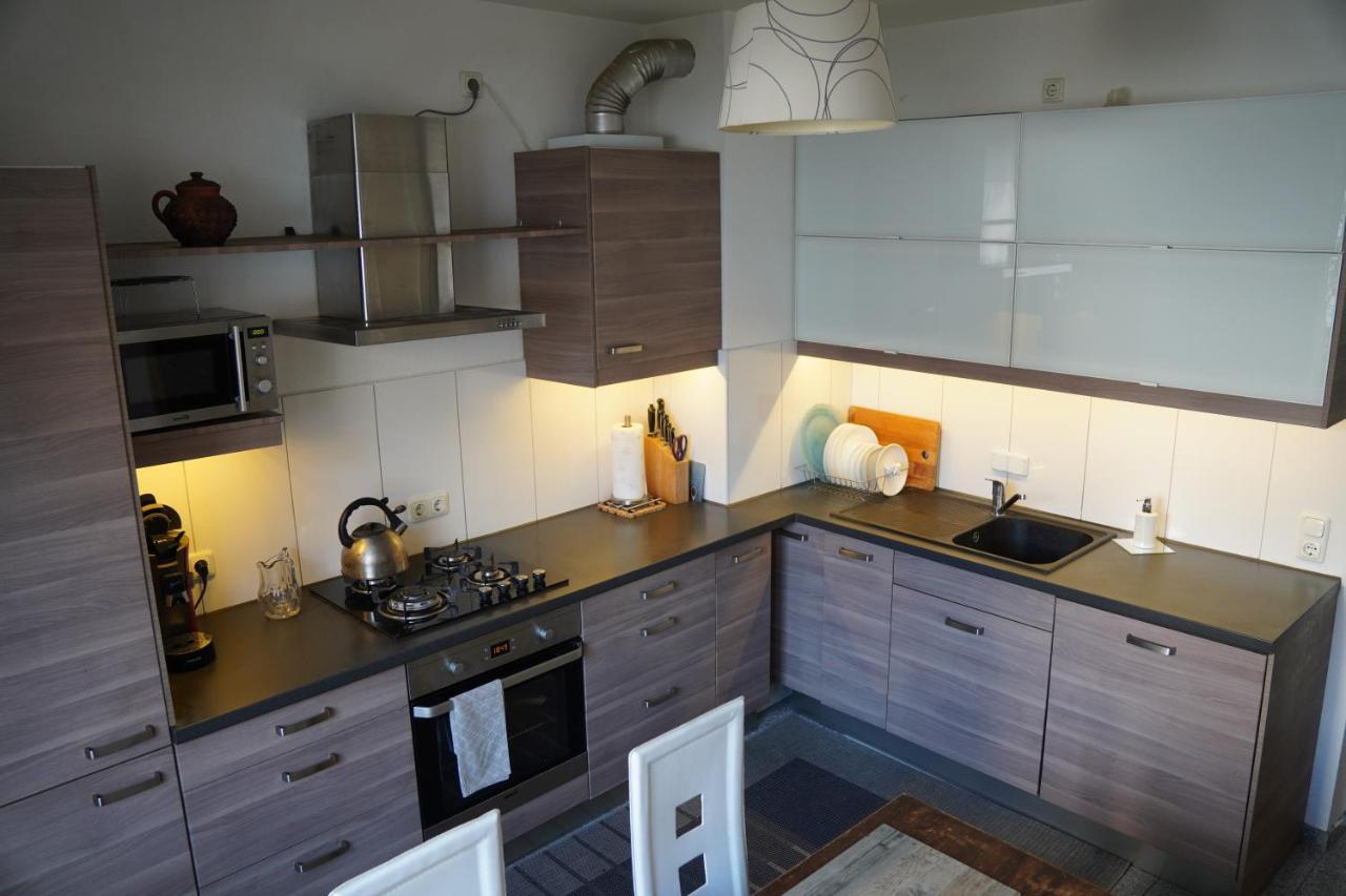 Bright, Spacious Apartment With A Lovely Terrace In The Heart Of Aquisgrán Exterior foto