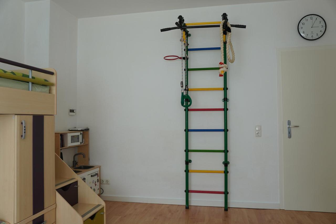 Bright, Spacious Apartment With A Lovely Terrace In The Heart Of Aquisgrán Exterior foto